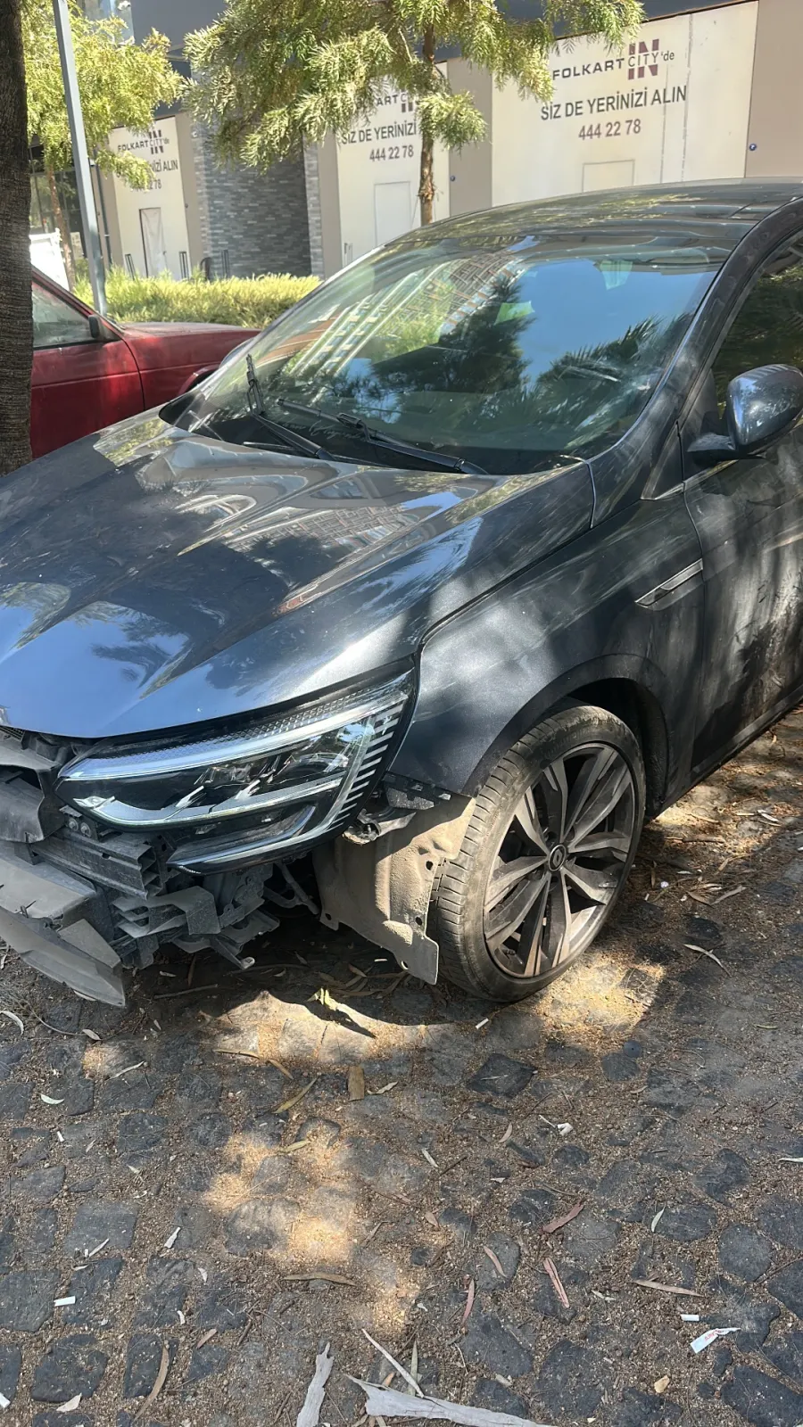 RENAULT MEGAN 4 BENZİNLİ 1.33 TCE HURDA BELGELİ PARÇA İÇİN 