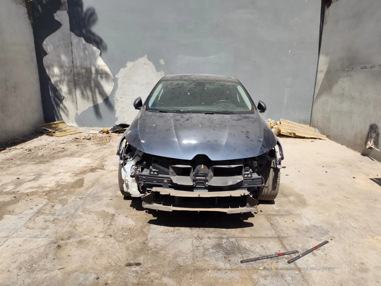 RENAULT MEGAN İKON 1.33 BENZİNLİ